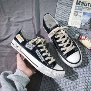 sneaker-retail-nehu-store